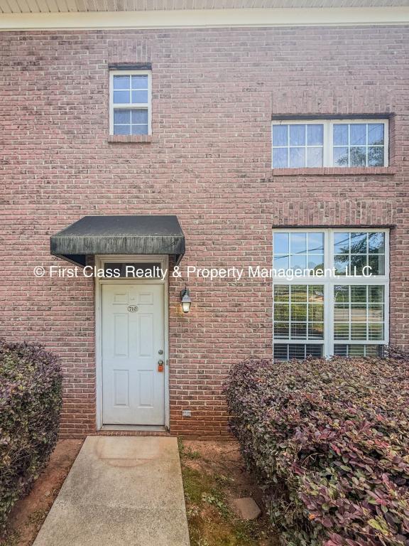 Foto del edificio - 710 Tavern Ct