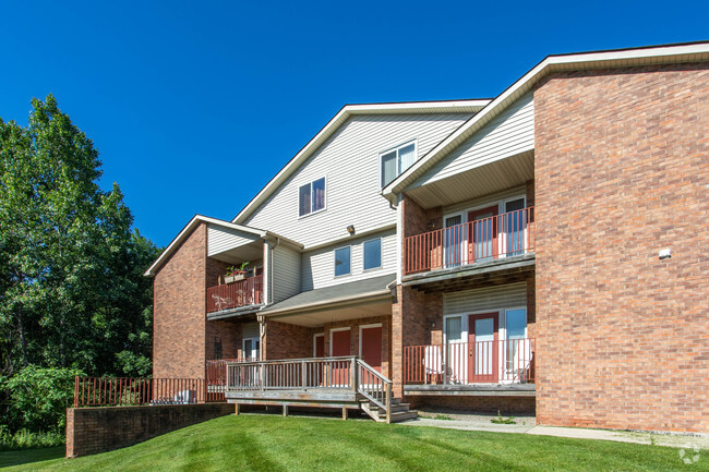 Building Photo - Stoney Creek Village Apartments