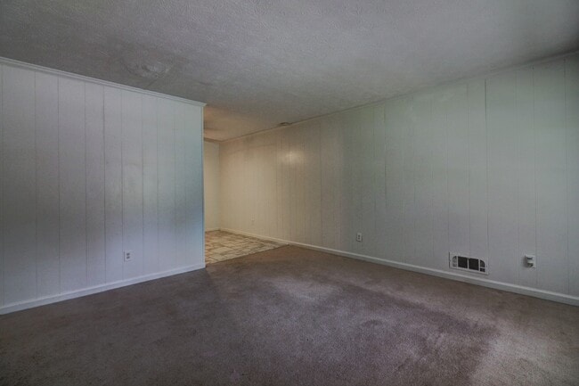 Building Photo - 10252 Foxfire Terrace