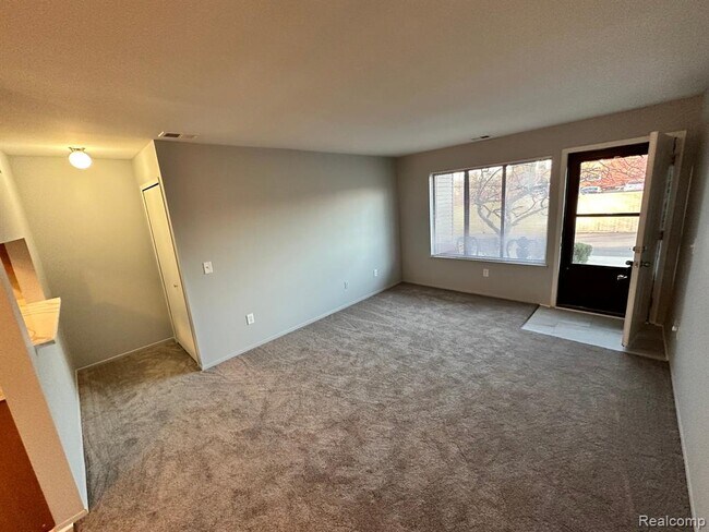 Foto del edificio - 24056 Middlebelt Rd