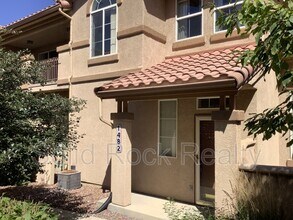 Building Photo - 1482 Courtyard Heights