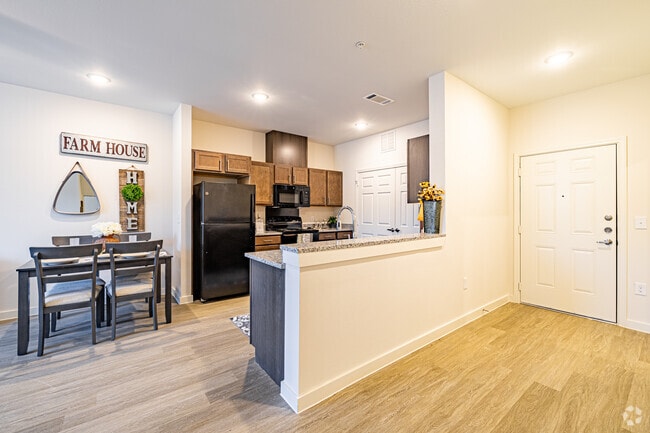 1BR, 1BA - 724SF - Kitchen - Celebration Paris