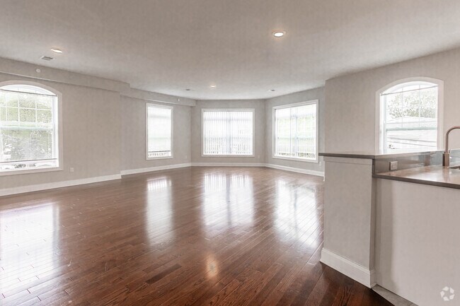 2HAB, 3BA con estudio - 1,864 pies cuadrados - Sala de estar - The Parker