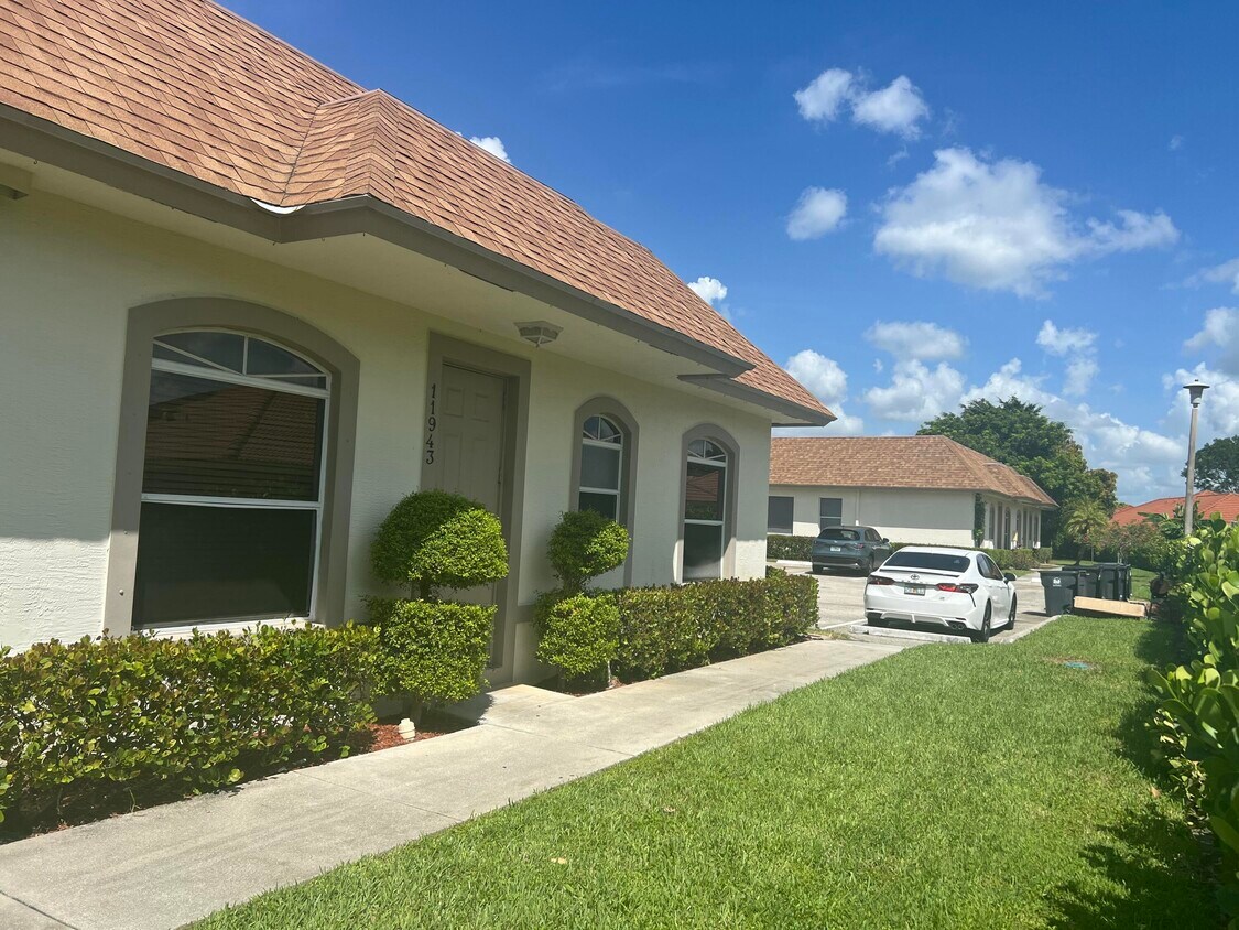 Foto principal - 11943 Sturbridge Ln