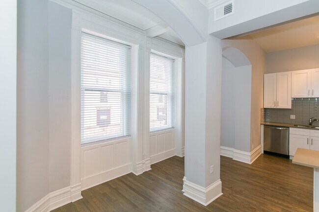 Foto del edificio - 50 E Chicago Ave