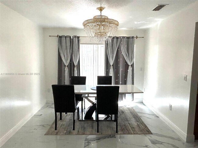 Foto del edificio - 1450 NW 129th Ave