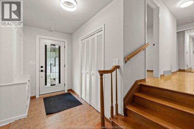Building Photo - 4020 Kennedy Dr E