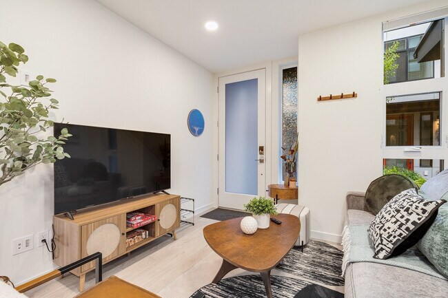 Foto del edificio - 1433 E Howell St