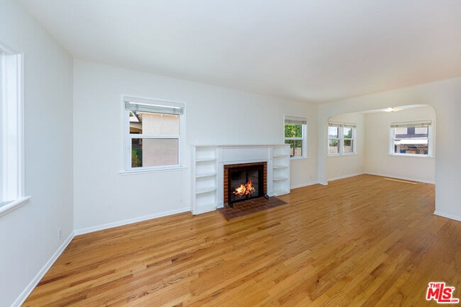 Foto del edificio - 6506 W 82nd St