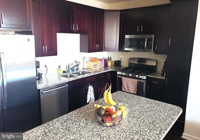 Foto del edificio - 23800 Hopewell Manor Terrace