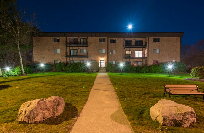 Front of Building - 181 Littleton Rd
