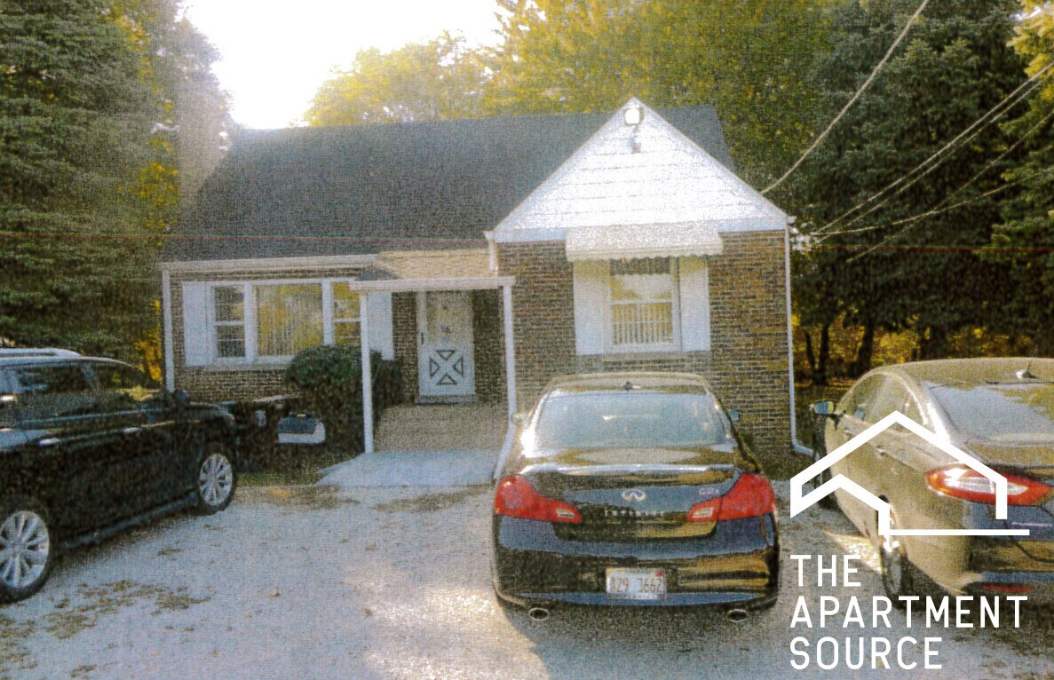 5421 Howard St, Skokie, IL 60077 House Rental in Skokie, IL