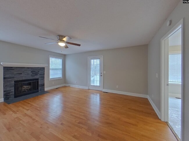 Foto del edificio - 8737 Windsor Lake Blvd