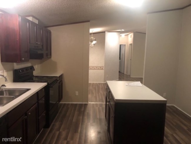 Building Photo - 3 br, 2 bath House - 214 Sandy Rd