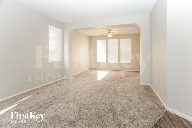 Building Photo - 8049 Rock Port Cir