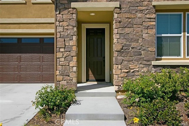 Building Photo - 19 Bluebell