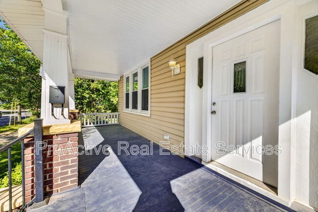 Foto del edificio - 1008 Grayson St