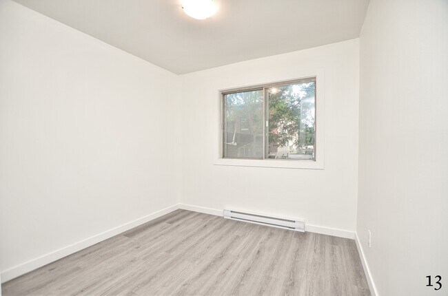 Building Photo - 6395 R. Villeneuve