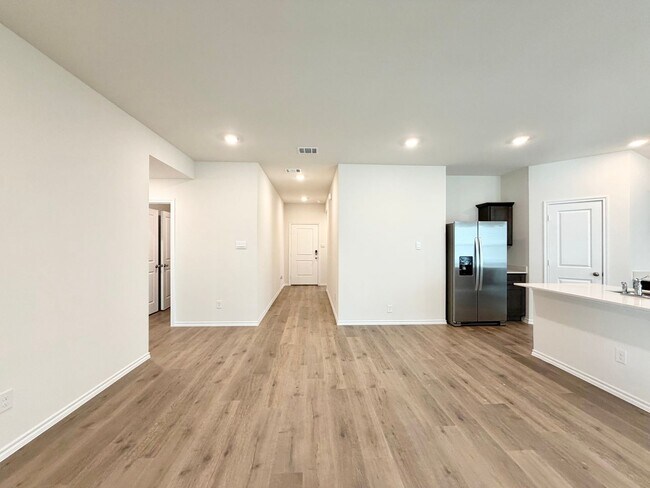 Building Photo - Brand-New 3BR Home in Creeks at Burnett Trail with Open Layout & Covered Patio!