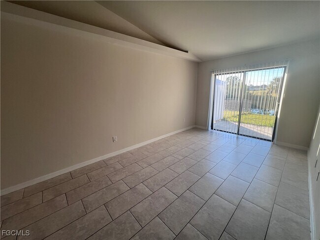 Foto del edificio - 538 SE 6th Terrace