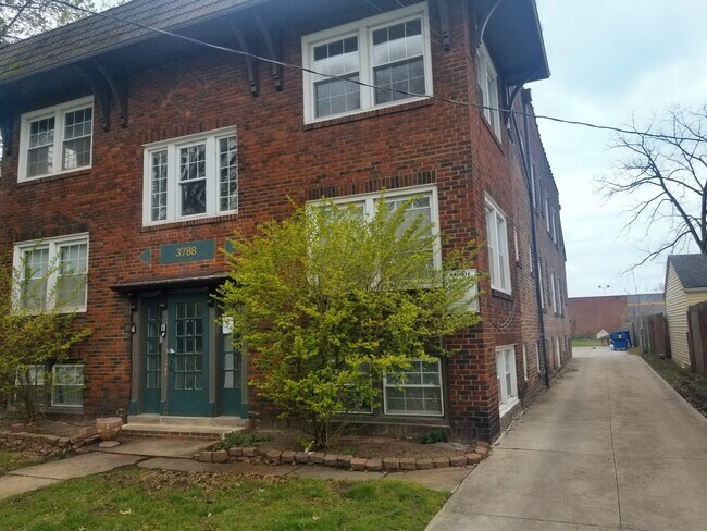 Foto del edificio - Kamms Premiere Apartments