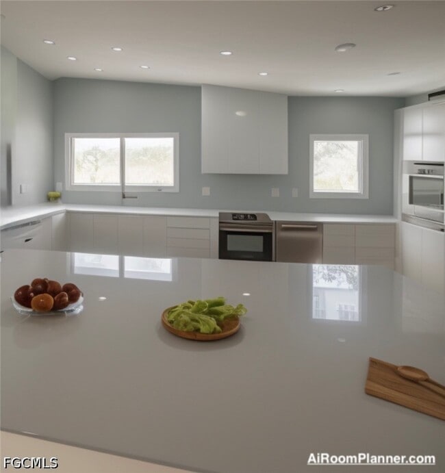 Building Photo - 21484 Edgewater Dr