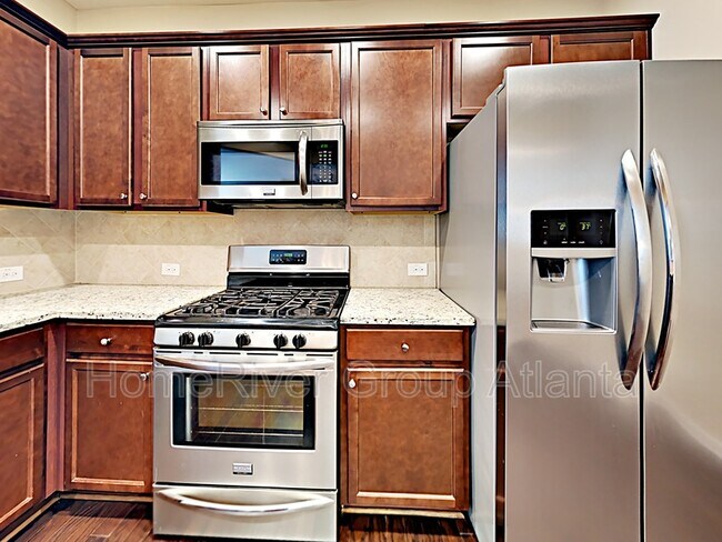 Foto del edificio - 1125 Hampton Oaks Dr