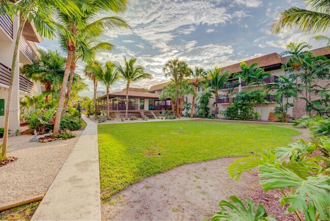 Foto del edificio - 7477 SW 82nd St
