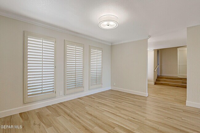 Foto del edificio - 5808 Kingsfield Ave