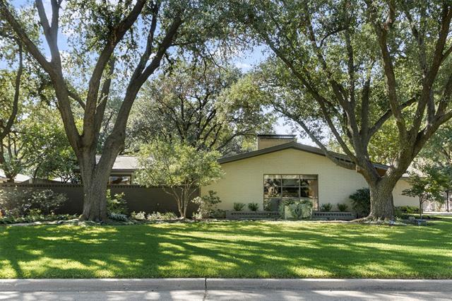 Building Photo - 11207 Pinocchio Dr