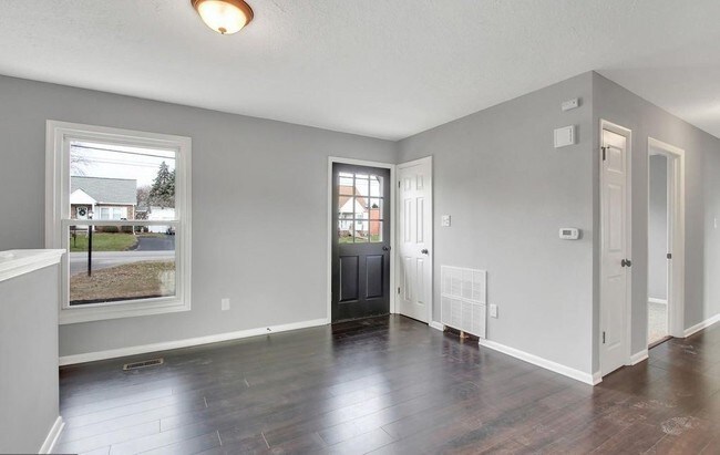 Foto del edificio - 3 br, 2 bath House - 3230 DAVIDSBURG ROAD