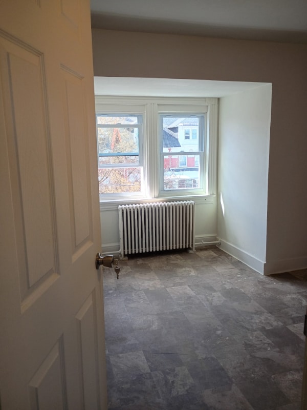 Building Photo - 237 S Ann St