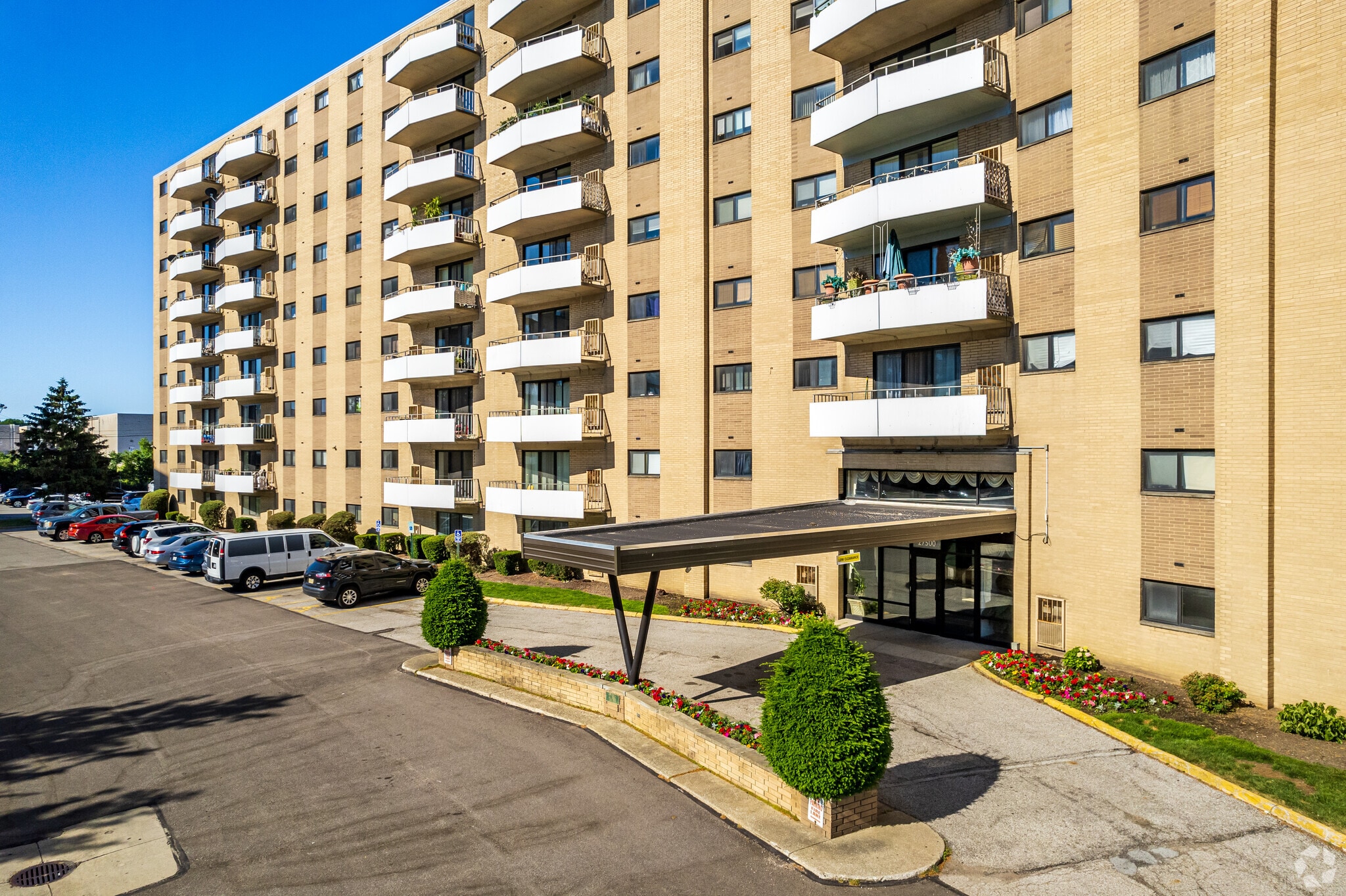 Bishop Park Apartments – photo 5