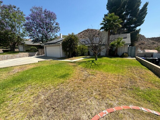 Building Photo - COMING SOON! 3-Bedroom Single-Story Home w...