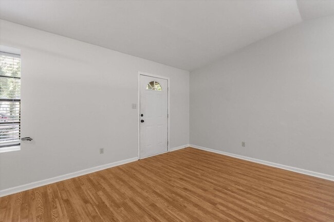 Building Photo - 1181 Brafforton Way