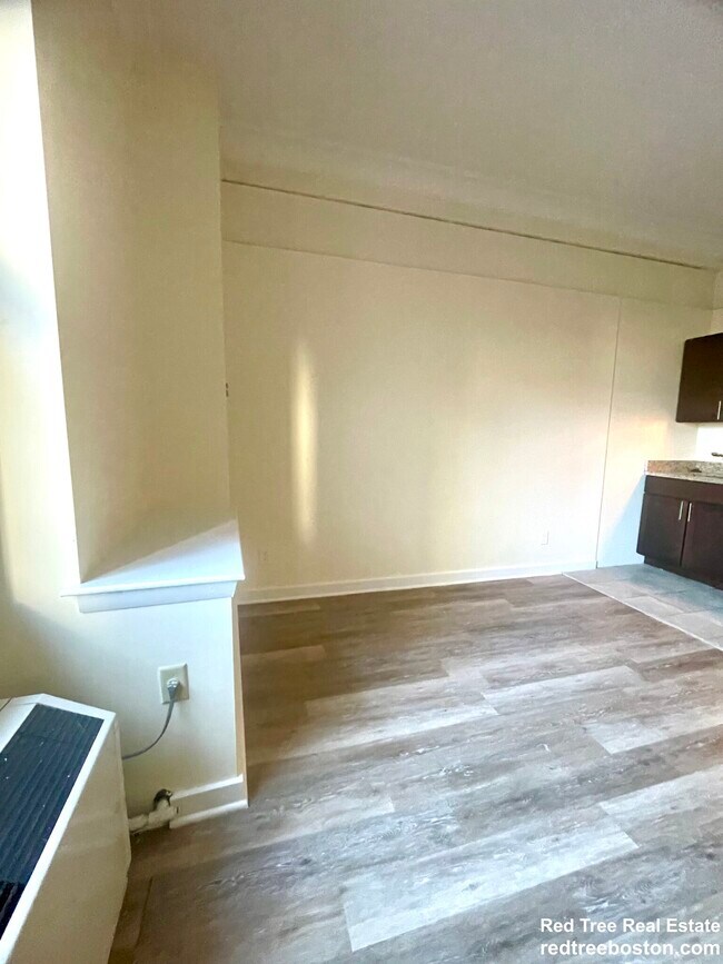 Photo - 62 Boylston St Apartment