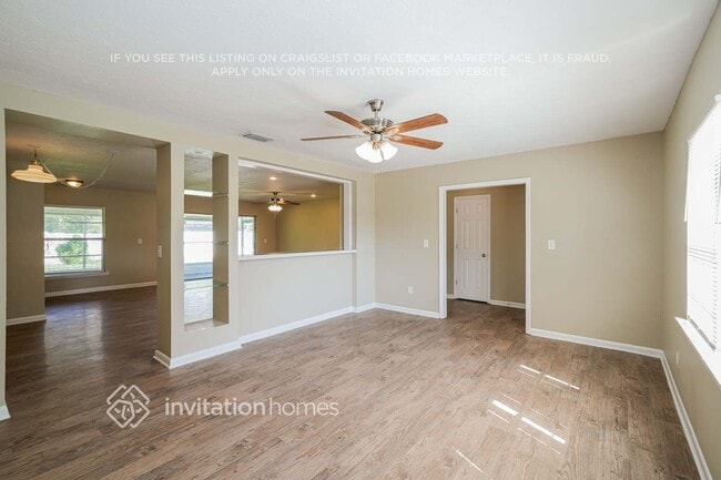 Foto del edificio - 2933 Forest Cir