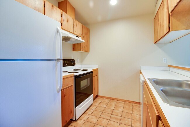 Foto del edificio - 2144 SW Reindeer Ave