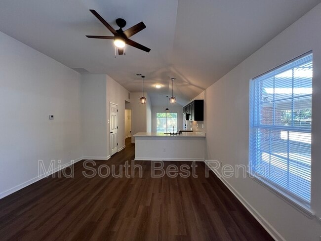 Building Photo - 3400 Jewell Rd