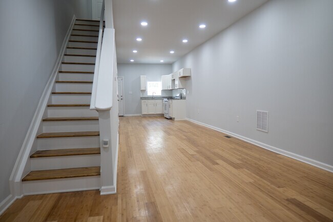 Foto del edificio - 1939 Clifton Ave