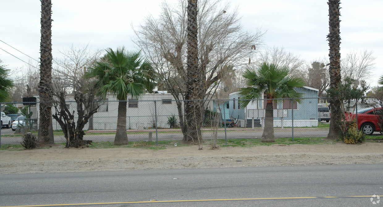 Building Photo - Manor Trailer Park