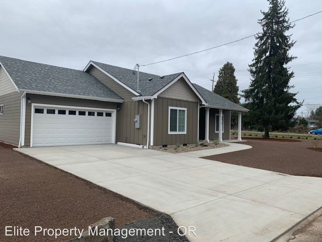 Building Photo - 3 br, 2 bath House - 5415 SW Helen Avenue