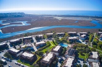 Building Photo - 2556 Ocean Cove Dr