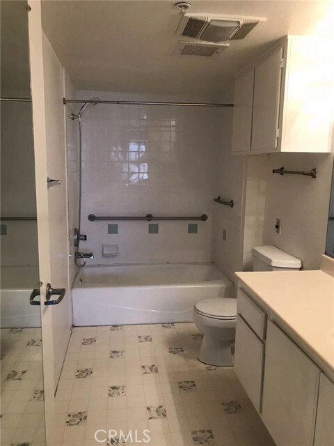 Foto del edificio - 321 N Orange Ave