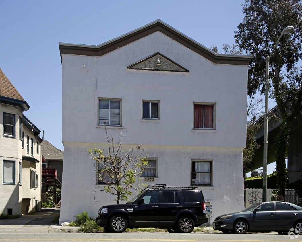 Building Photo - 3532 Telegraph Ave