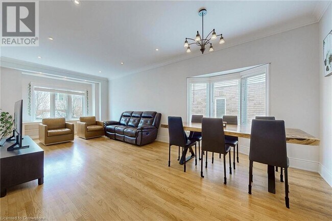 Photo du bâtiment - 5304 Dryden Ave