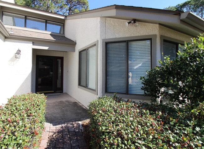 Building Photo - 3 Bedroom Townhouse in Gleneagles Community of Bluewater Bay!