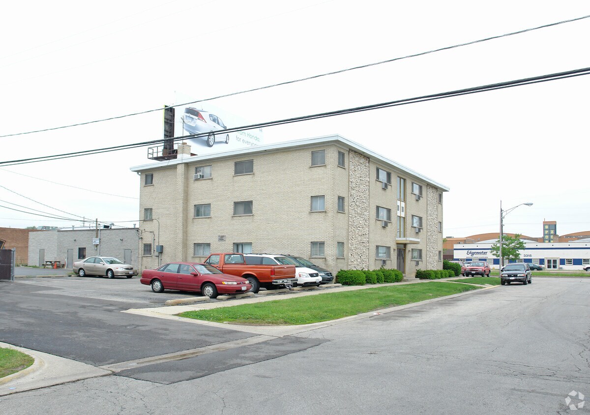 3400 W North Ave, Melrose Park, IL 60165 Apartments in Melrose Park, IL