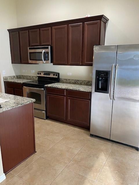 Foto del edificio - 3302 Fawnwood Dr