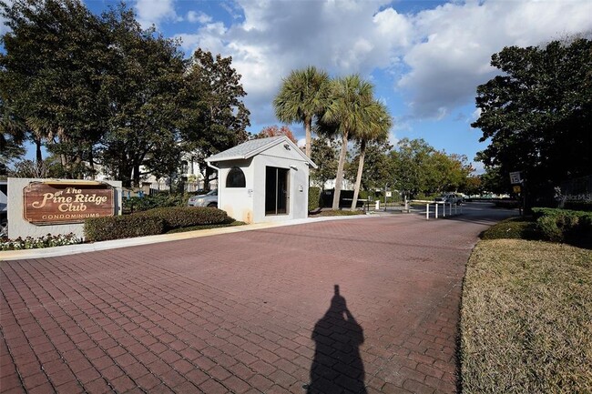 Building Photo - 1623 S Pine Ridge Cir